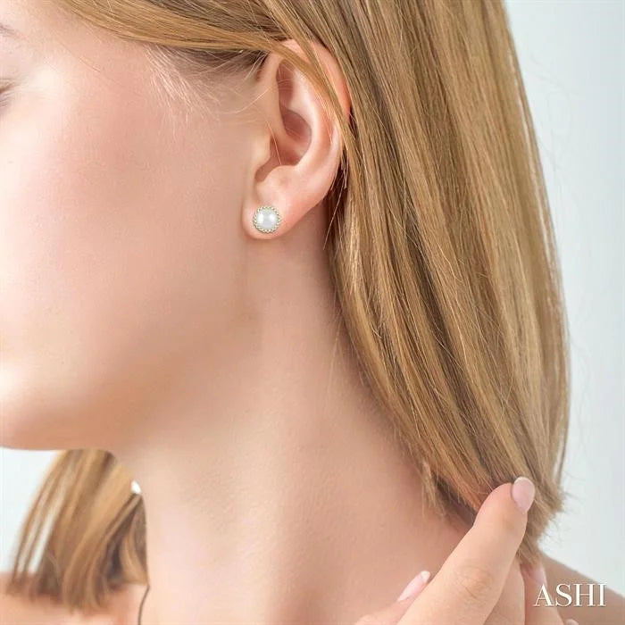 Pearl & Petite Halo Diamond Fashion Earrings