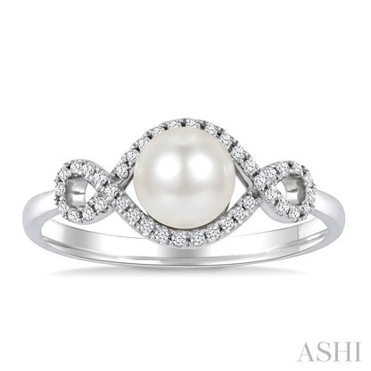 Pearl & Petite Diamond Fashion Ring