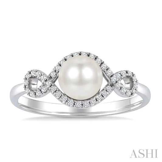 Pearl & Petite Diamond Fashion Ring