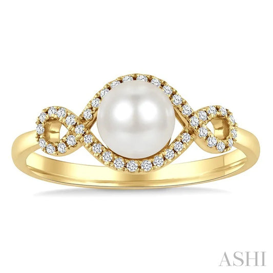 Pearl & Petite Diamond Fashion Ring