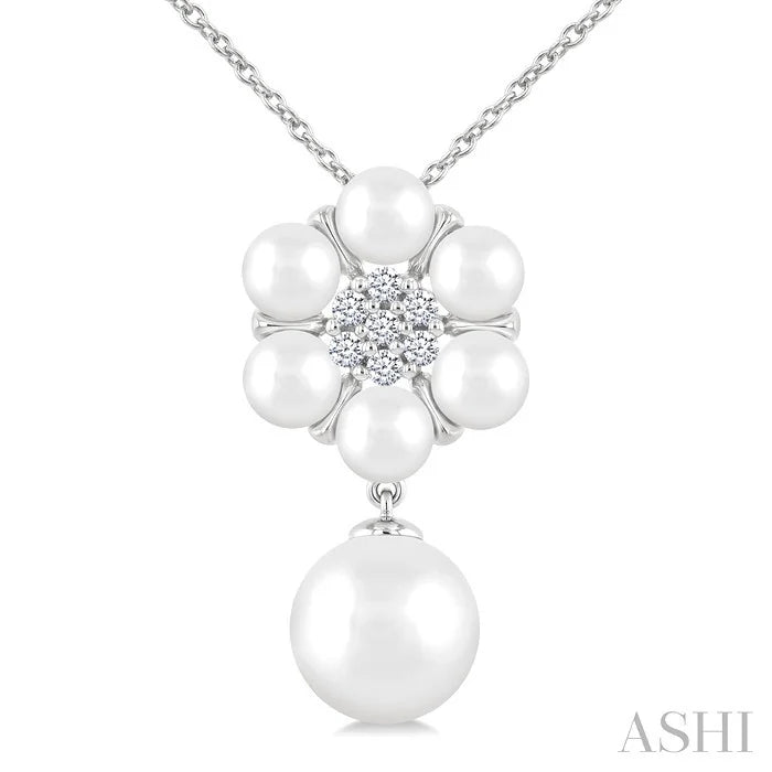 Floral Pearl & Diamond Fashion Pendant