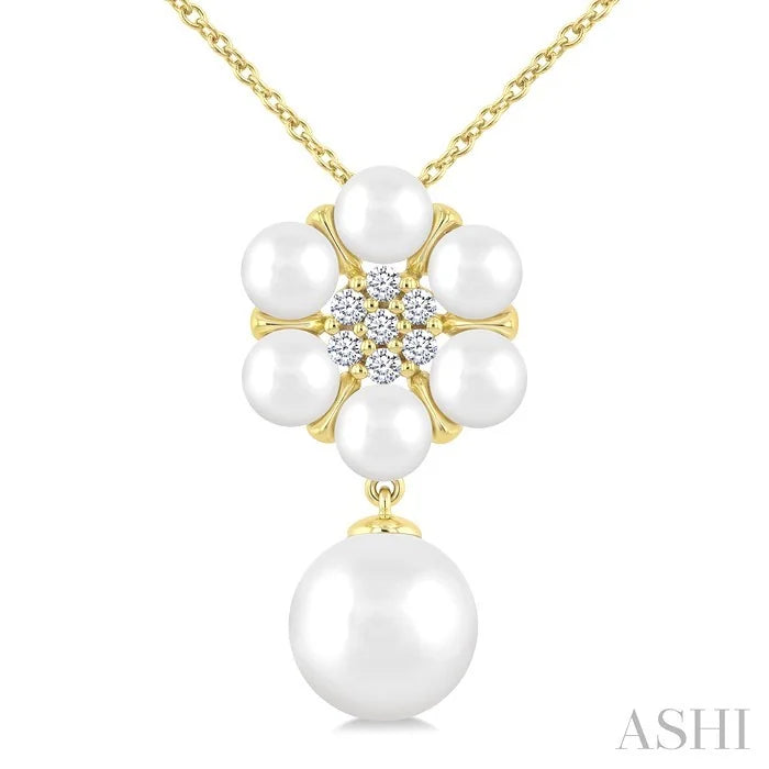 Floral Pearl & Diamond Fashion Pendant