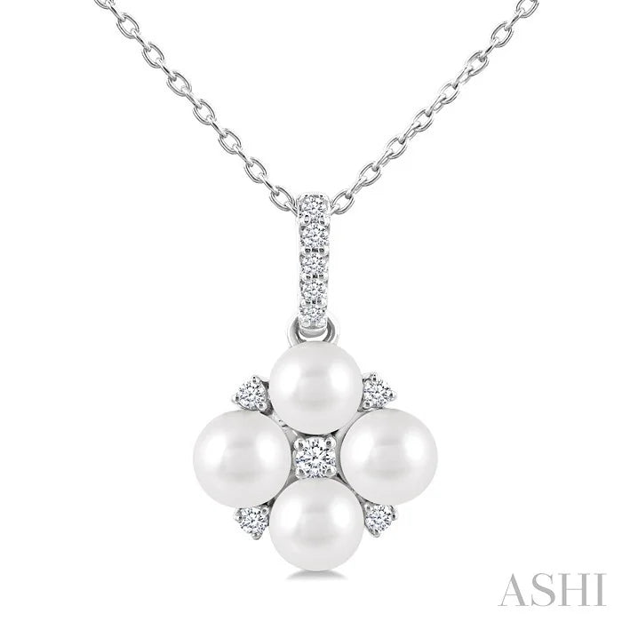 Pearl & Diamond Fashion Pendant