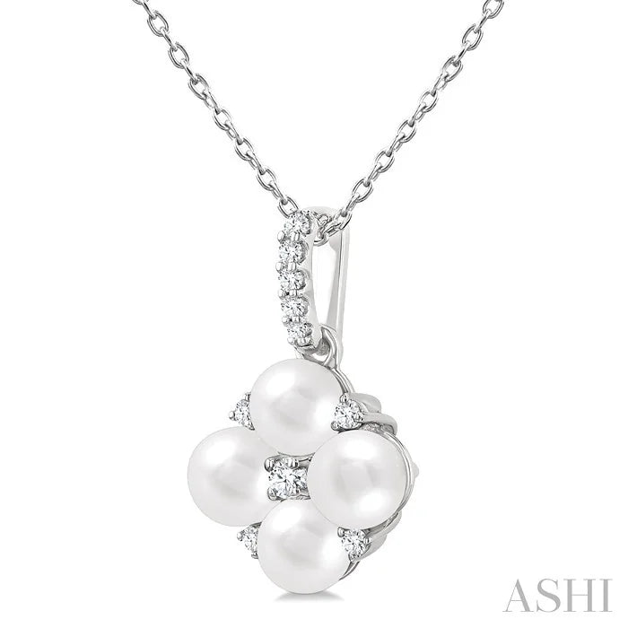 Pearl & Diamond Fashion Pendant