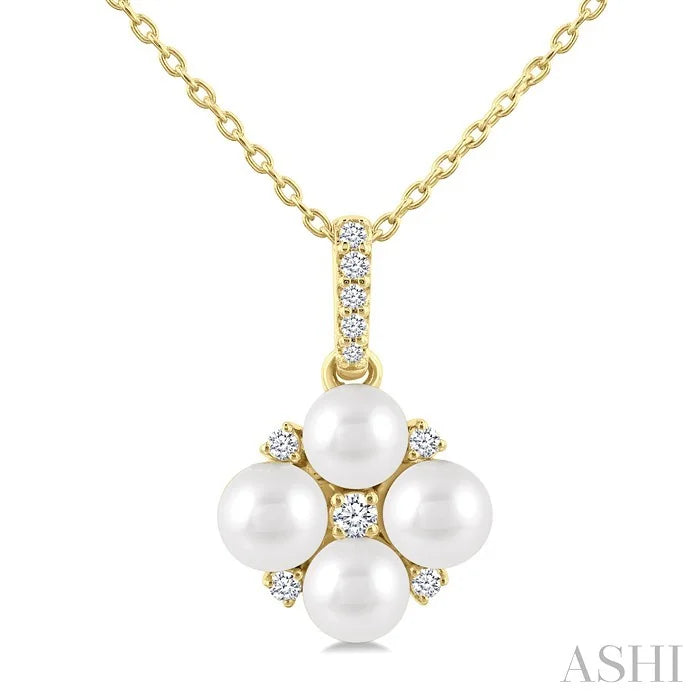 Pearl & Diamond Fashion Pendant