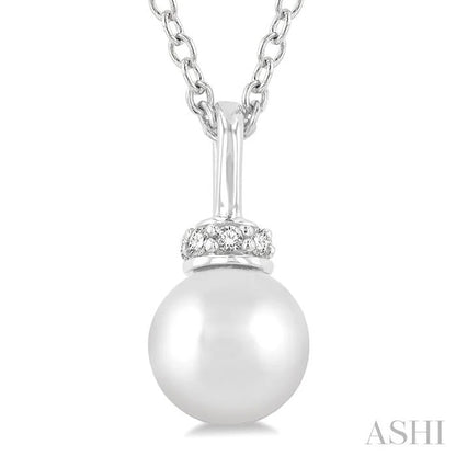 Pearl & Petite Diamond Fashion Pendant