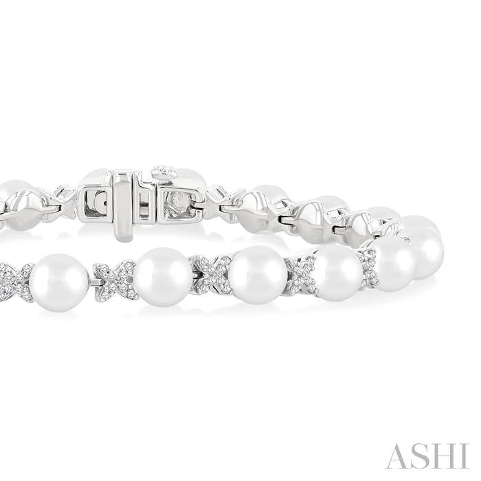 Pearl & Diamond Floral Fashion Bracelet