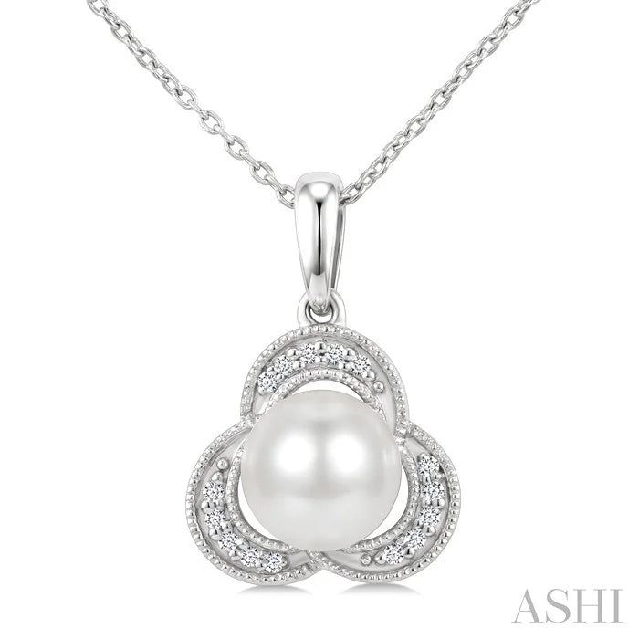 Pearl & Diamond Fashion Pendant