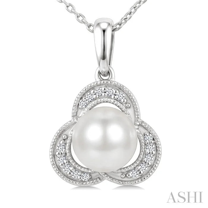 Pearl & Diamond Fashion Pendant