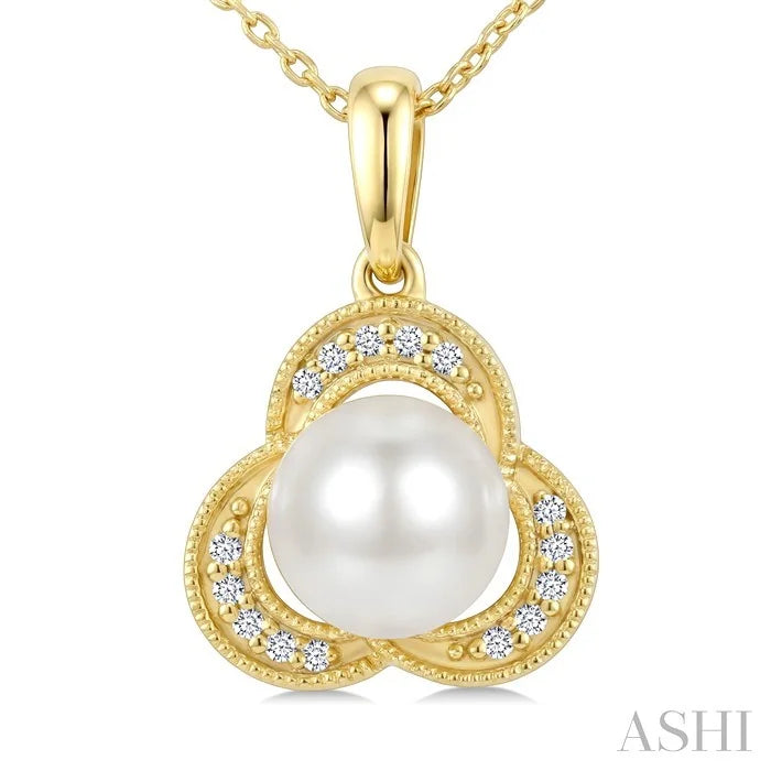 Pearl & Diamond Fashion Pendant