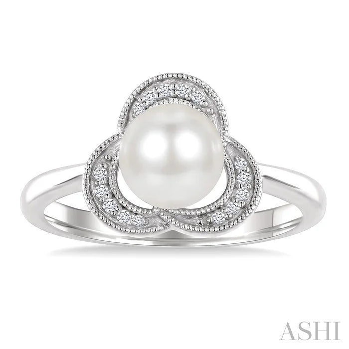 Pearl & Diamond Fashion Ring
