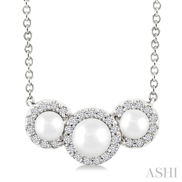 Round Shape Past Present & Future Pearl & Halo Diamond Pendant