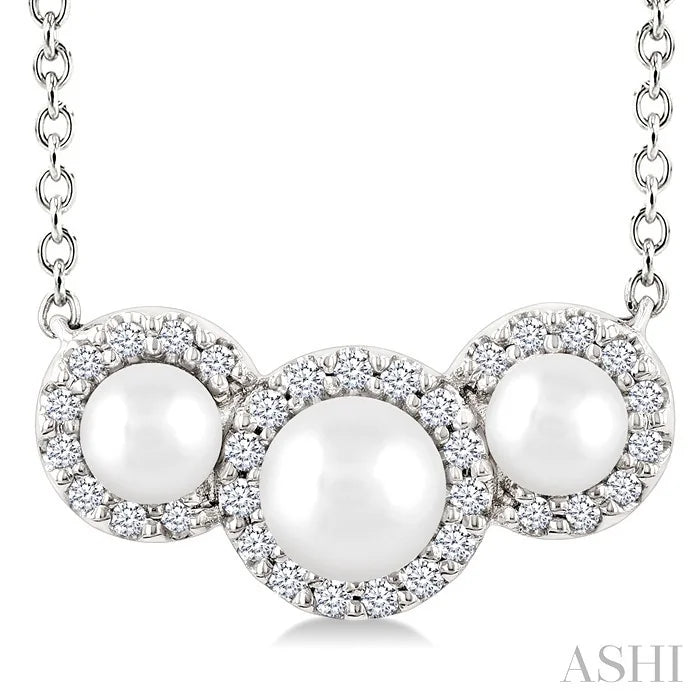 Round Shape Past Present & Future Pearl & Halo Diamond Pendant