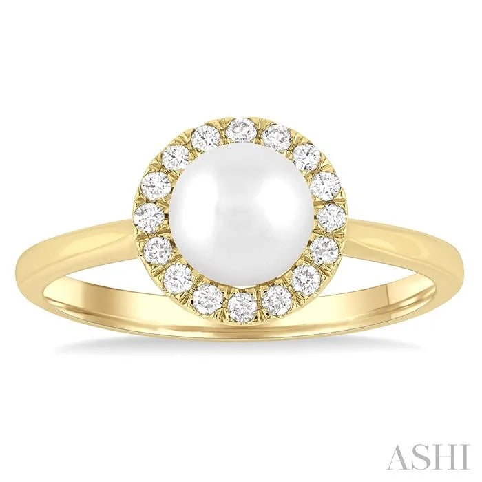 Pearl & Halo Diamond Ring