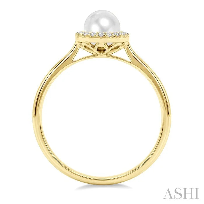 Pearl & Halo Diamond Ring