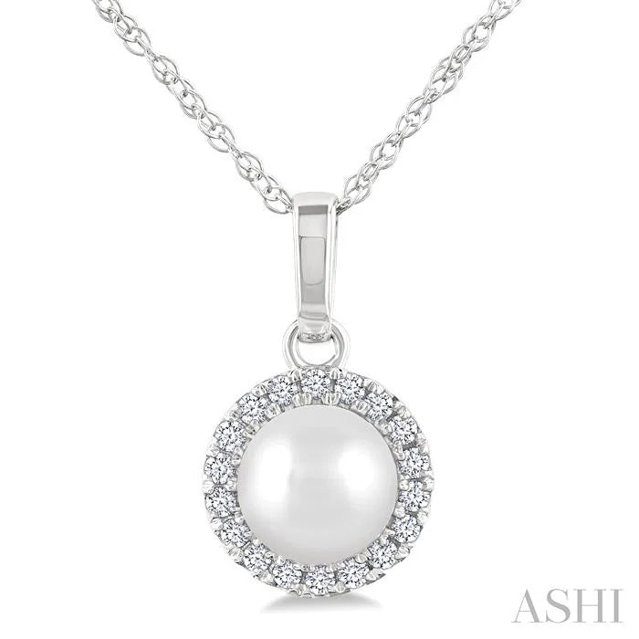 Pearl & Halo Diamond Pendant