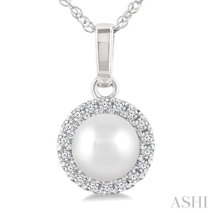 Pearl & Halo Diamond Pendant