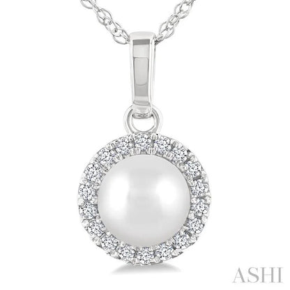 Pearl & Halo Diamond Pendant