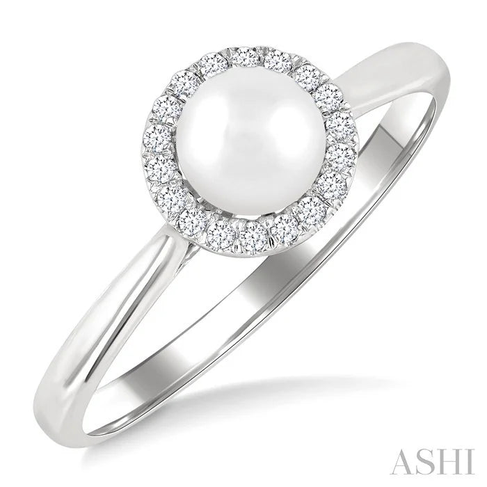 Pearl & Halo Diamond Ring