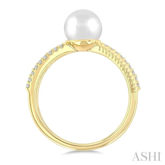 Pearl & Diamond Fashion Ring