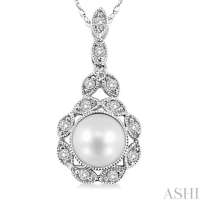 Pearl & Halo Diamond Fashion Pendant