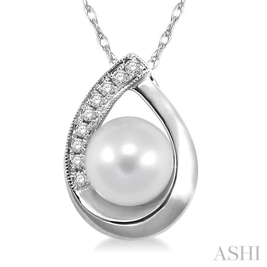 Pearl & Diamond Fashion Pendant