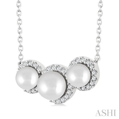 Pearl & Halo Diamond Fashion Pendant