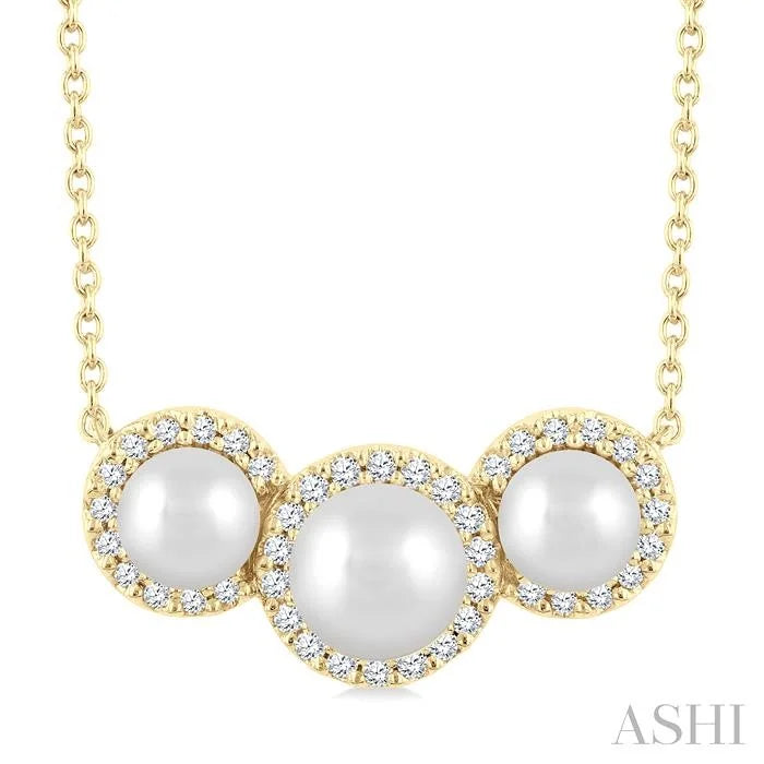 Pearl & Halo Diamond Fashion Pendant