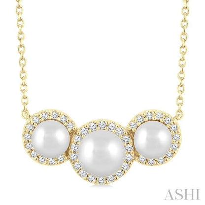 Pearl & Halo Diamond Fashion Pendant