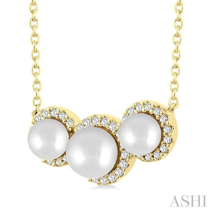 Pearl & Halo Diamond Fashion Pendant