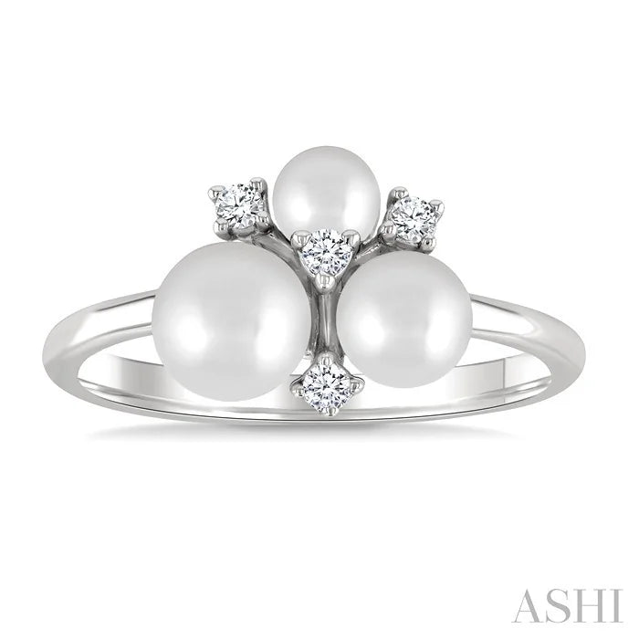 Pearl & Diamond Fashion Ring