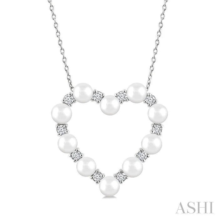 Heart Shape Pearl & Diamond Pendant