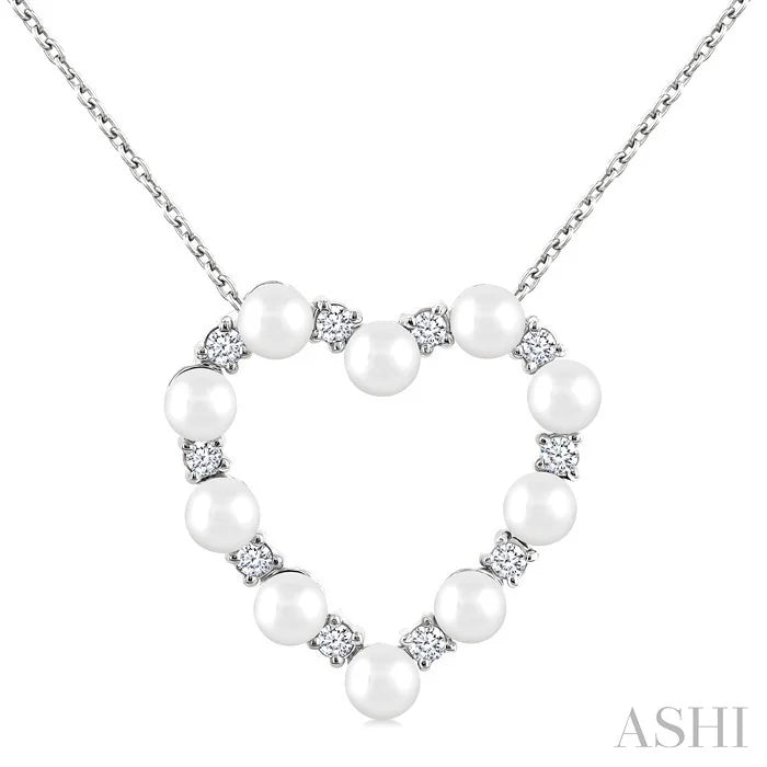 Heart Shape Pearl & Diamond Pendant