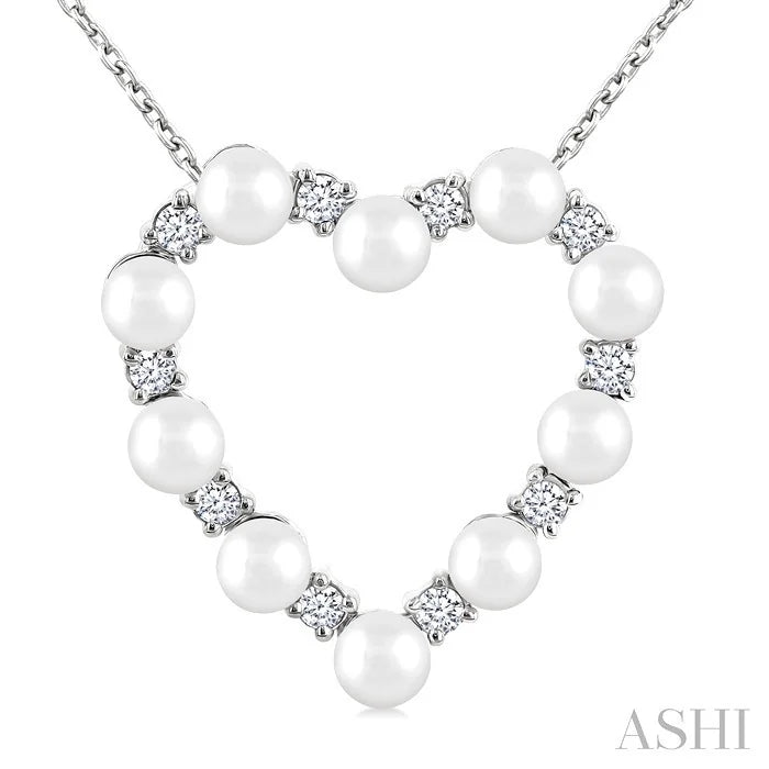Heart Shape Pearl & Diamond Pendant