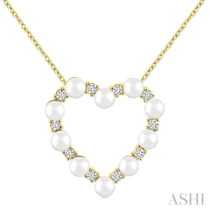 Heart Shape Pearl & Diamond Pendant