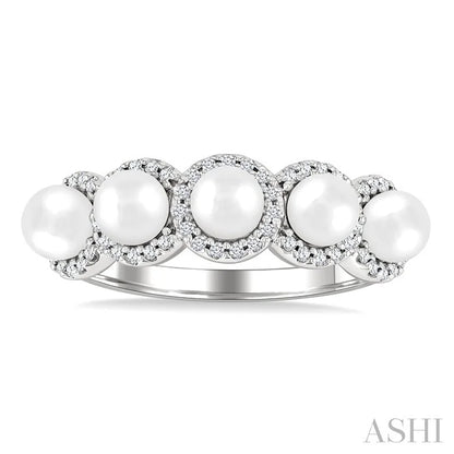 Pearl & Halo Diamond Ring