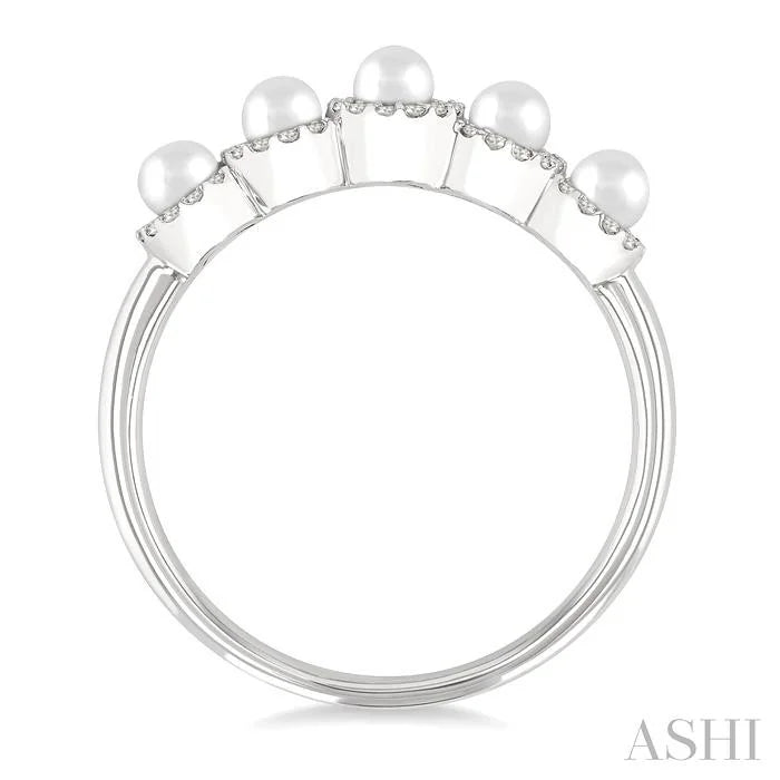 Pearl & Halo Diamond Ring
