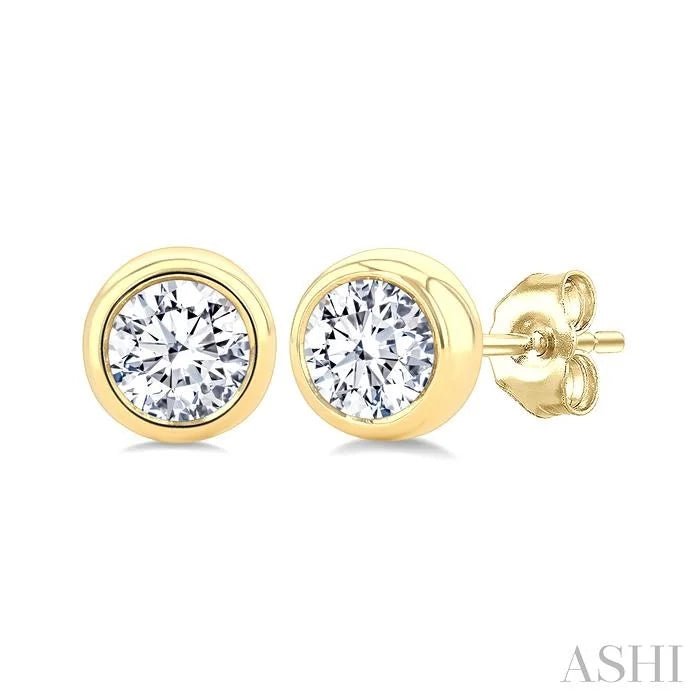 Round Shape Bezel Set Diamond Stud Earrings