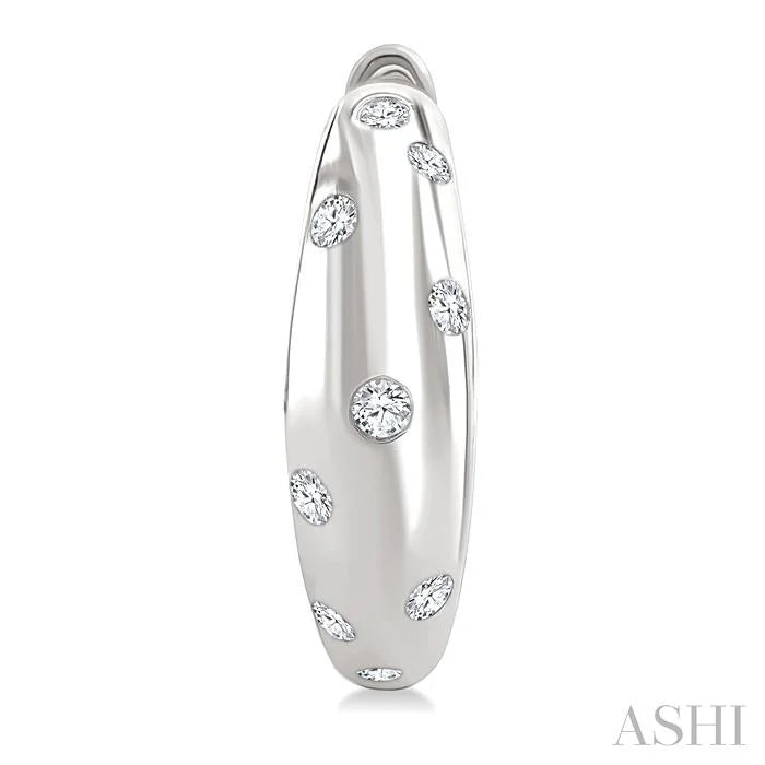 Mosaic Diamond Fashion Huggie Earrings