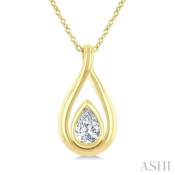 Pear Shape Diamond Fashion Pendant