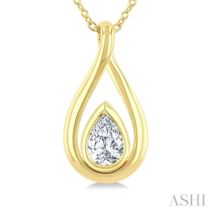 Pear Shape Diamond Fashion Pendant