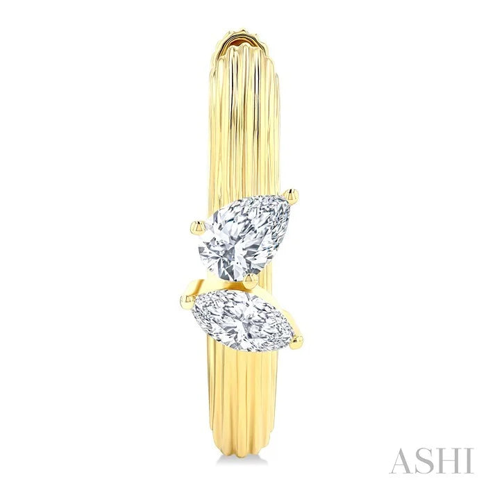 Ribbed Diamond Fashion Hoop Earrings