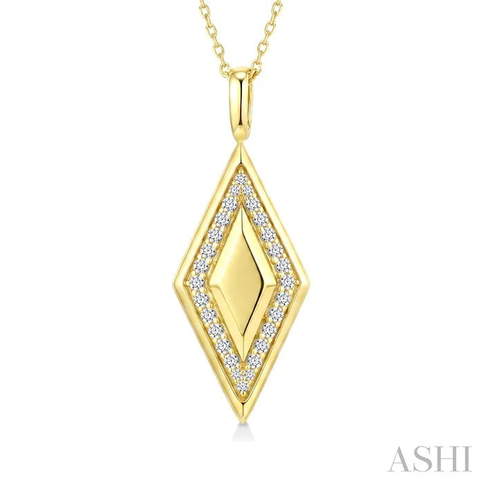 Rhombus Shape Diamond Fashion Pendant