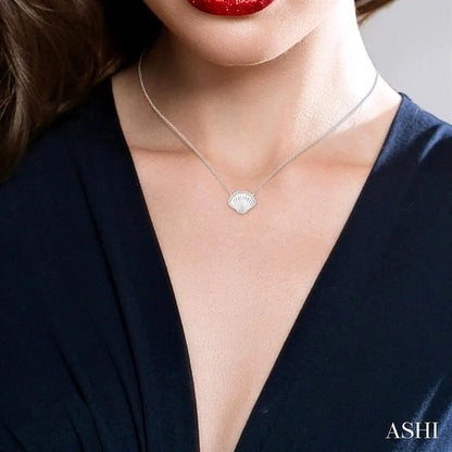 Seashell Petite Diamond Fashion Pendant
