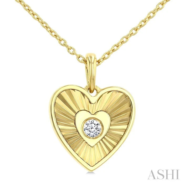 Heart Shape Fluted Diamond Fashion Pendant