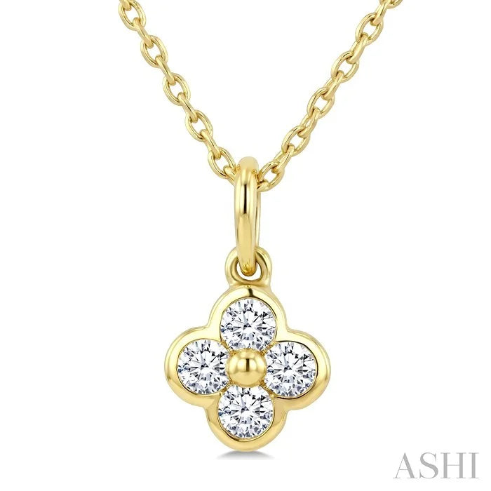 Clover Bezel Petite Diamond Fashion Pendant