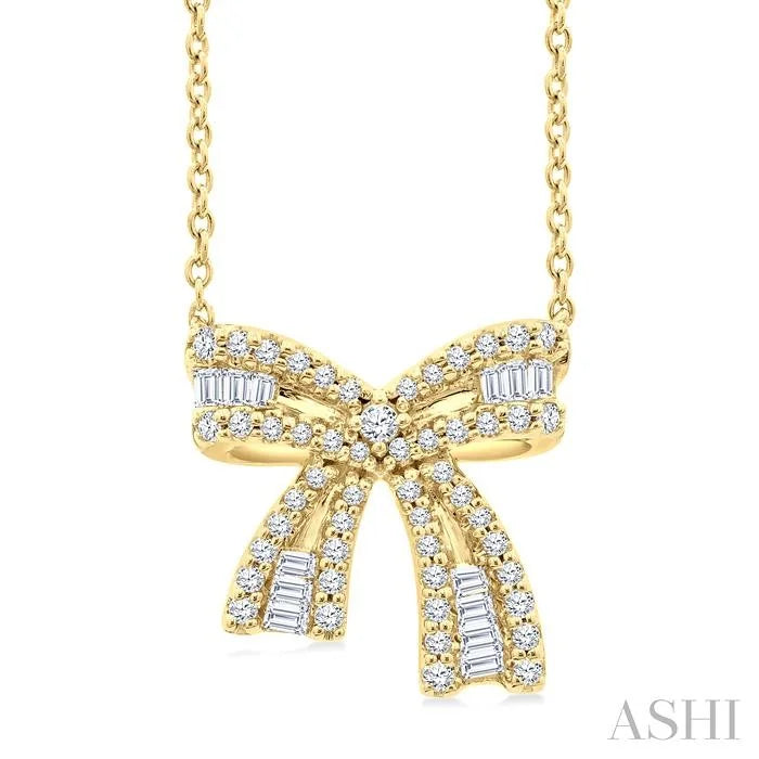 Bow Petite Diamond Fashion Pendant
