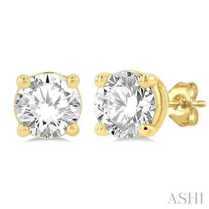 Round Shape Diamond Stud Earrings
