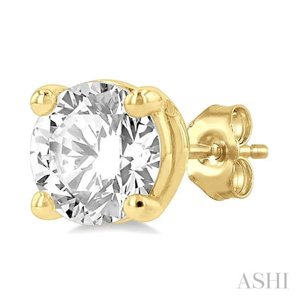 Round Shape Diamond Stud Earrings