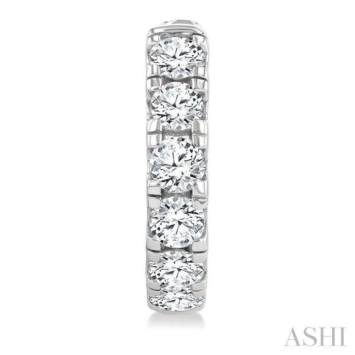 Round Shape Diamond Hoop Earrings